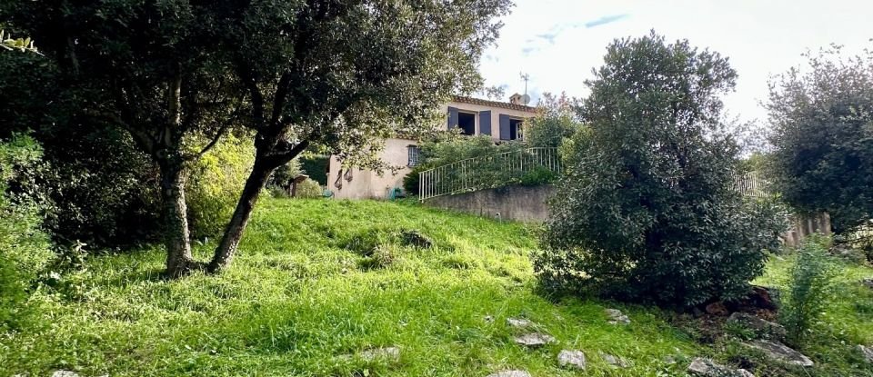 Traditional house 5 rooms of 127 m² in Grasse (06130)