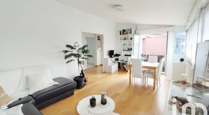 Apartment 3 rooms of 63 m² in Les Ulis (91940)