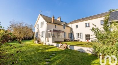 House 11 rooms of 375 m² in Saint-Chéron (91530)