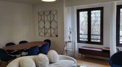 Apartment 3 rooms of 67 m² in Paris (75012)