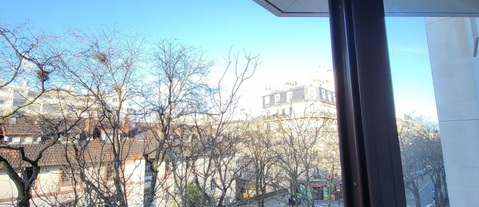 Apartment 3 rooms of 67 m² in Paris (75012)