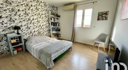 House 5 rooms of 145 m² in Sainte-Cécile-les-Vignes (84290)