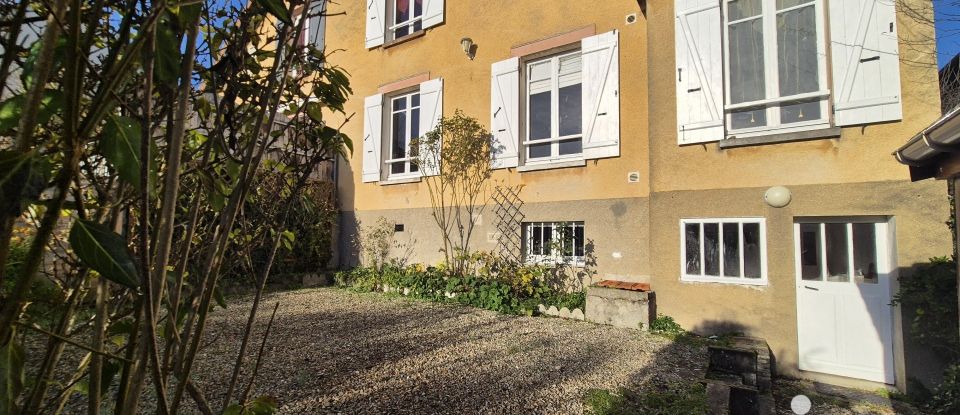 Maison 5 pièces de 90 m² à Pont-sur-Yonne (89140)