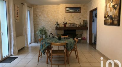 House 5 rooms of 123 m² in Châteauneuf-du-Faou (29520)