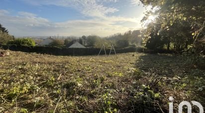 Land of 1,083 m² in Montereau-Fault-Yonne (77130)