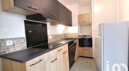 Appartement 3 pièces de 55 m² à Hyères (83400)