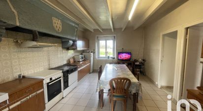 House 4 rooms of 90 m² in Saint-Vran (22230)