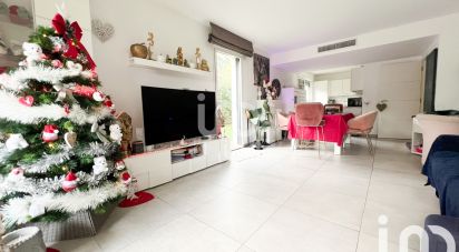 Apartment 3 rooms of 75 m² in Saint-Raphaël (83700)