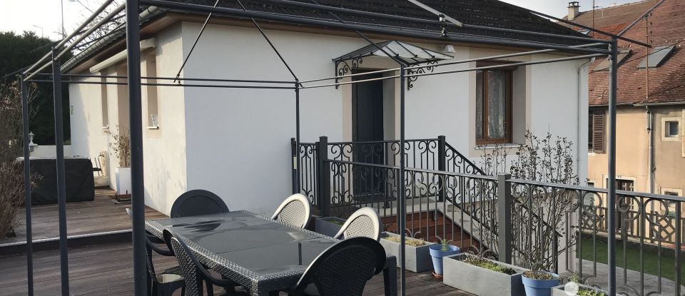 Traditional house 4 rooms of 80 m² in Montmorot (39570)