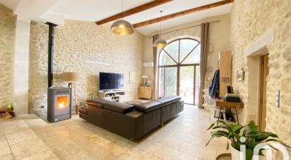 House 4 rooms of 140 m² in L'Isle-sur-la-Sorgue (84800)