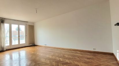 Apartment 3 rooms of 72 m² in Poissy (78300)