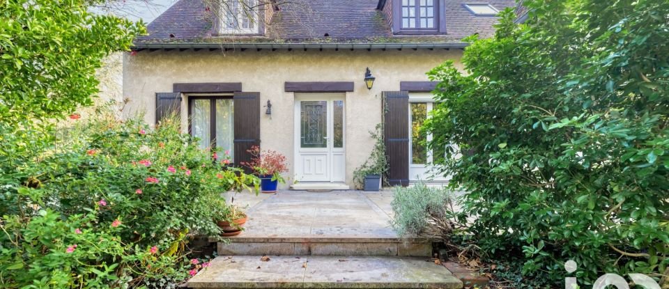 Maison traditionnelle 5 pièces de 160 m² à Lagny-sur-Marne (77400)