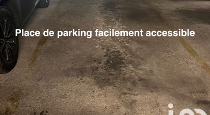 Parking of 10 m² in Paris (75018)