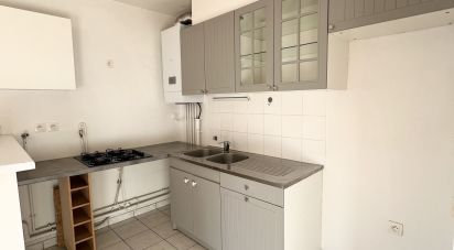 Apartment 2 rooms of 45 m² in Guyancourt (78280)