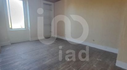 Appartement 4 pièces de 95 m² à Saint-Éloy-les-Mines (63700)