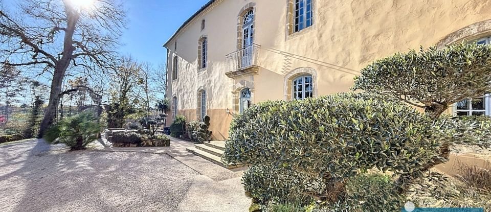 Castle 32 rooms of 1,540 m² in Lupiac (32290)