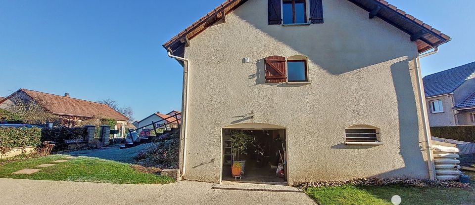 Maison 5 pièces de 91 m² à THAON-LES-VOSGES (88150)