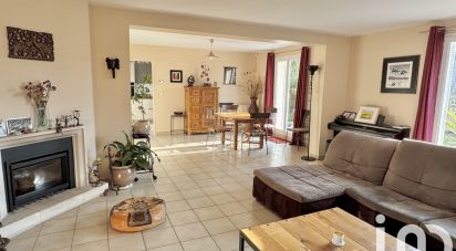 Traditional house 7 rooms of 176 m² in Soisy-sur-Seine (91450)