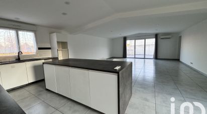 Maison 4 pièces de 135 m² à Bédarrides (84370)