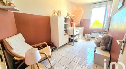 Appartement 5 pièces de 91 m² à LES ABRETS (38490)