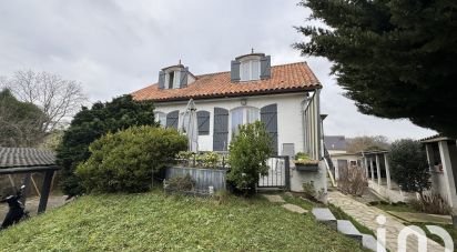 Traditional house 5 rooms of 170 m² in La Queue-en-Brie (94510)