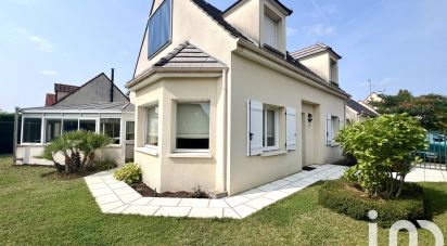 House 7 rooms of 110 m² in Roissy-en-Brie (77680)