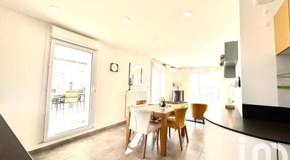 Appartement 5 pièces de 105 m² à Avignon (84000)