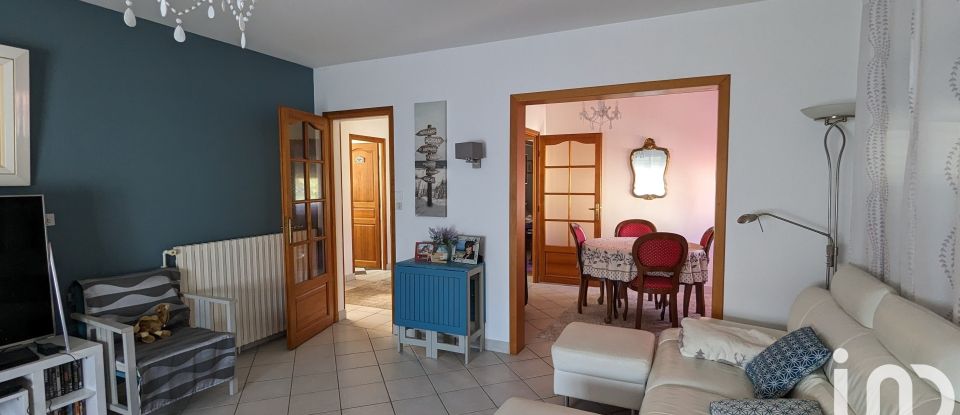 Traditional house 6 rooms of 138 m² in Royan (17200)