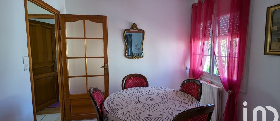 Traditional house 6 rooms of 138 m² in Royan (17200)