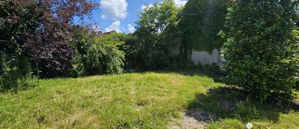 Demeure 1 pièce de 363 m² à Saint-Yrieix-la-Perche (87500)