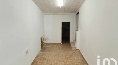 House 4 rooms of 120 m² in Entraigues-sur-la-Sorgue (84320)