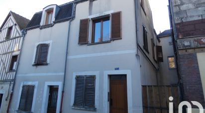 Apartment 3 rooms of 64 m² in Auxerre (89000)