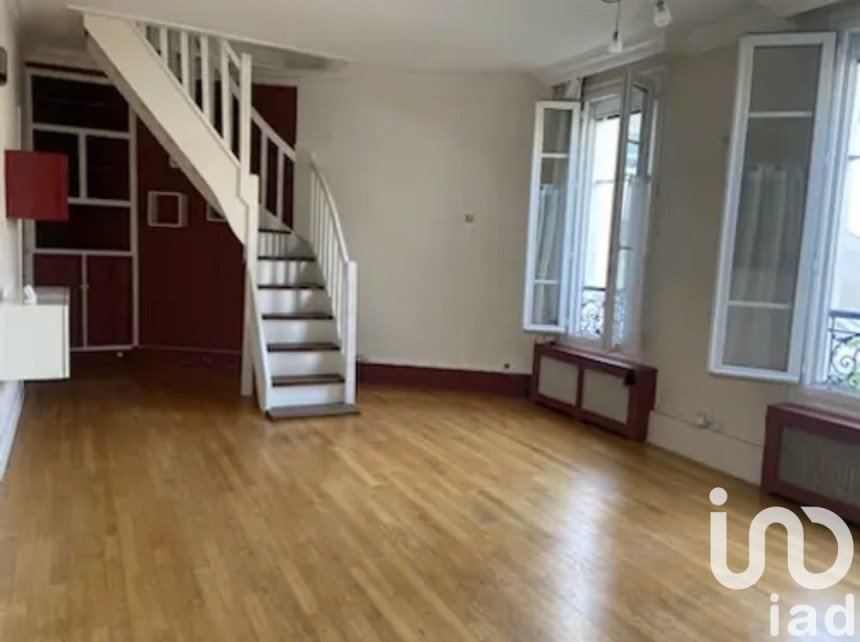 Duplex 4 rooms of 74 m² in Vincennes (94300)