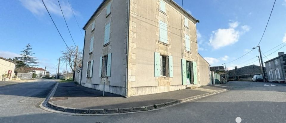 House 6 rooms of 175 m² in Maillé (85420)