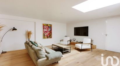 Duplex 4 rooms of 95 m² in Paris (75007)