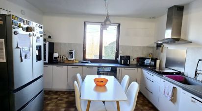 House 4 rooms of 92 m² in Clermont (60600)