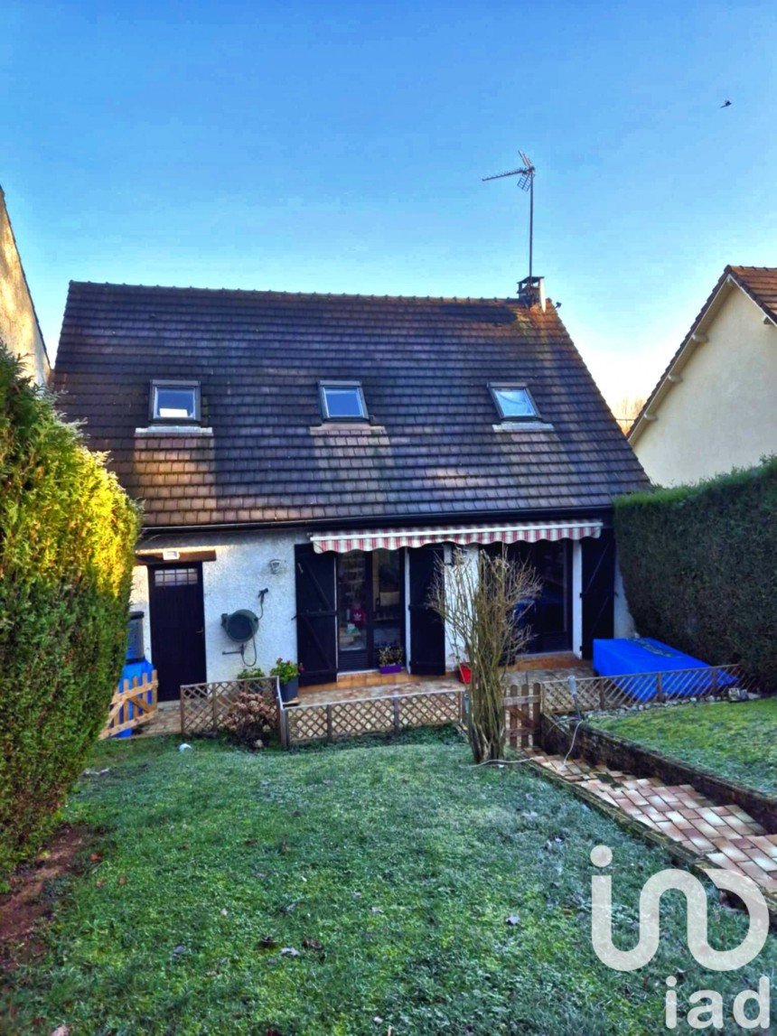 House 4 rooms of 92 m² in Clermont (60600)