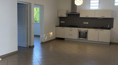 House 8 rooms of 152 m² in Saint-Pierre (97410)