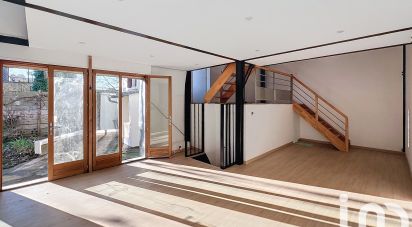 Architectural house 7 rooms of 136 m² in Bagnolet (93170)