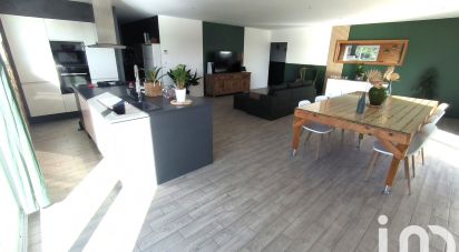 Maison 5 pièces de 140 m² à Tizac-de-Lapouyade (33620)