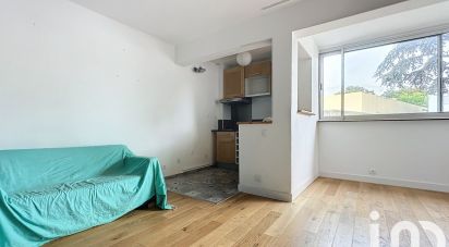 Appartement 3 pièces de 43 m² à Arcueil (94110)