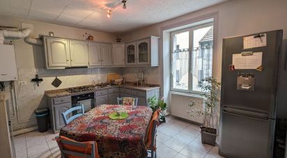 Apartment 5 rooms of 93 m² in Oyonnax (01100)