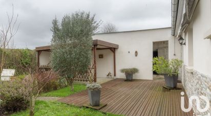 Maison 4 pièces de 90 m² à Saint-Planchers (50400)