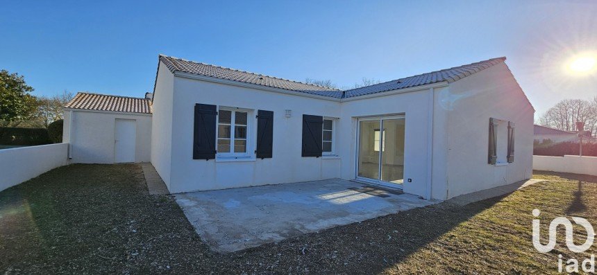 Maison 5 pièces de 96 m² à Aizenay (85190)