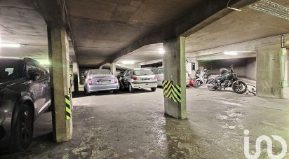 Parking of 12 m² in Paris (75003)