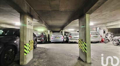 Parking of 12 m² in Paris (75003)