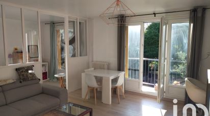 Apartment 4 rooms of 77 m² in Montmorency (95160)