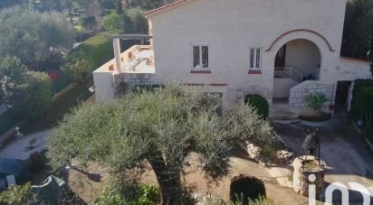 Maison 7 pièces de 245 m² à Cagnes-sur-Mer (06800)