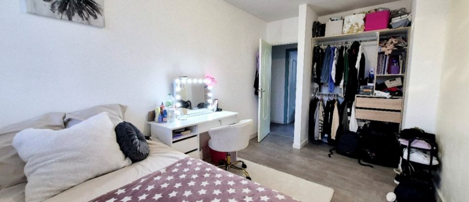 Appartement 4 pièces de 82 m² à Romans-sur-Isère (26100)