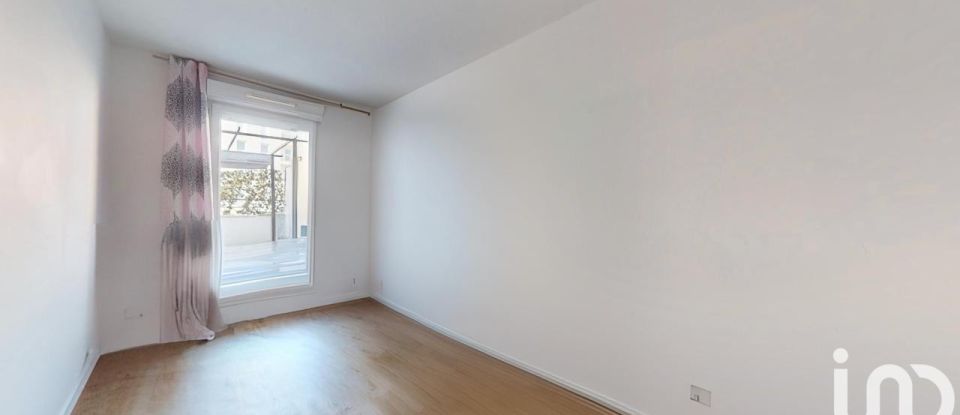 Apartment 4 rooms of 66 m² in Trappes (78190)